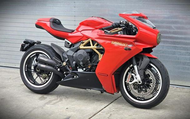 2021 MV Agusta Superveloce 800