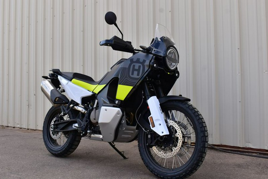 New 2023 HUSQVARNA NORDEN 901 BLACK