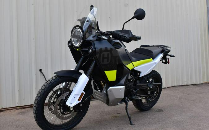 New 2023 HUSQVARNA NORDEN 901 BLACK