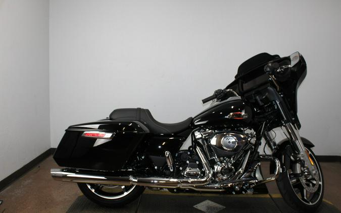 Harley-Davidson® Street Glide® 2026 FLHX 84671949 VIVID BLACK