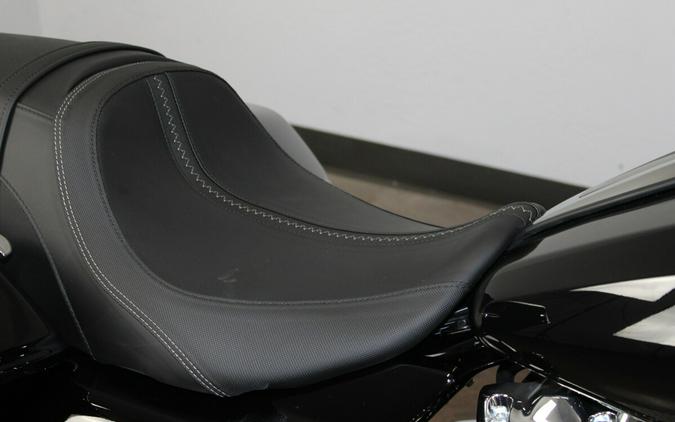 Harley-Davidson® Street Glide® 2026 FLHX 84671949 VIVID BLACK