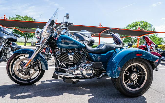 2021 Harley-Davidson Freewheeler Billiard Teal