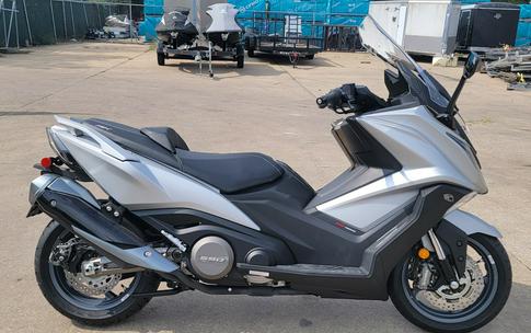 2023 KYMCO AK 550i