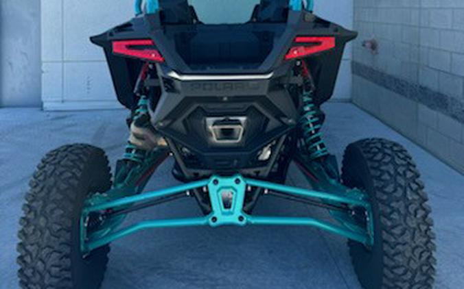 2025 Polaris Industries RZR PRO R 4 ULTIMATE BLACK CRYSTAL / RADIANT GREEN