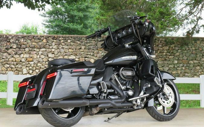 2017 Harley-Davidson FLHXSE - CVO Street Glide
