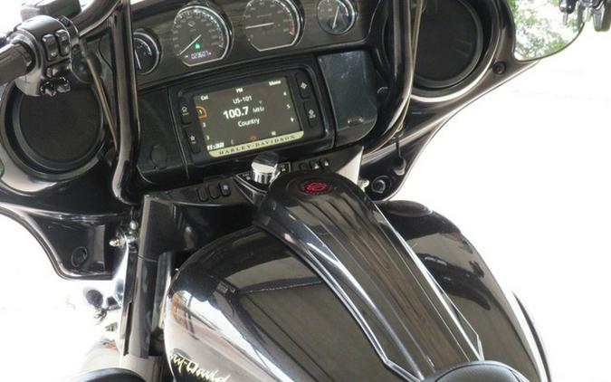 2017 Harley-Davidson FLHXSE - CVO Street Glide