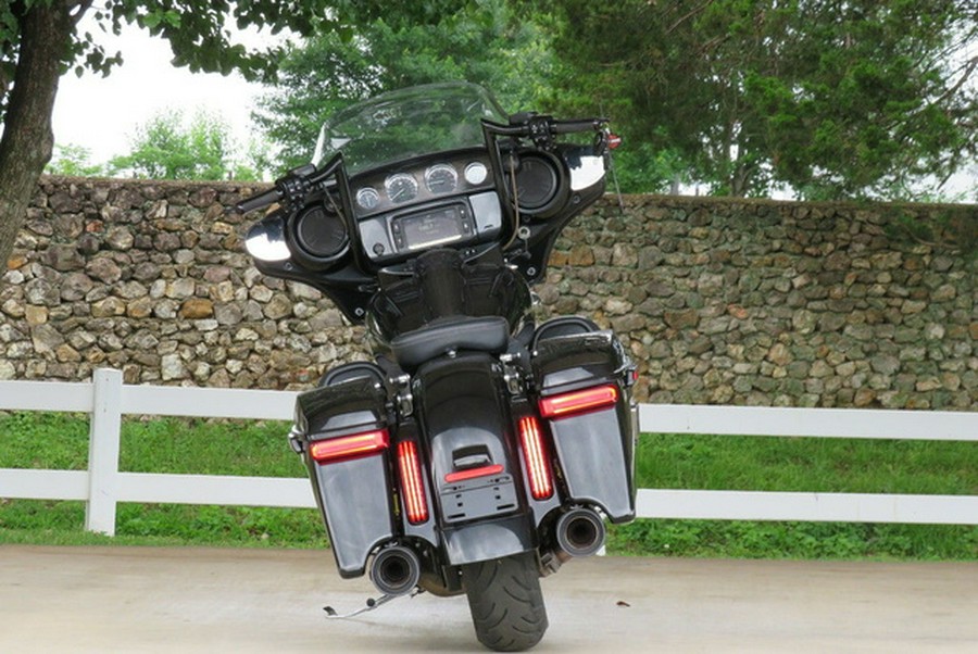 2017 Harley-Davidson FLHXSE - CVO Street Glide