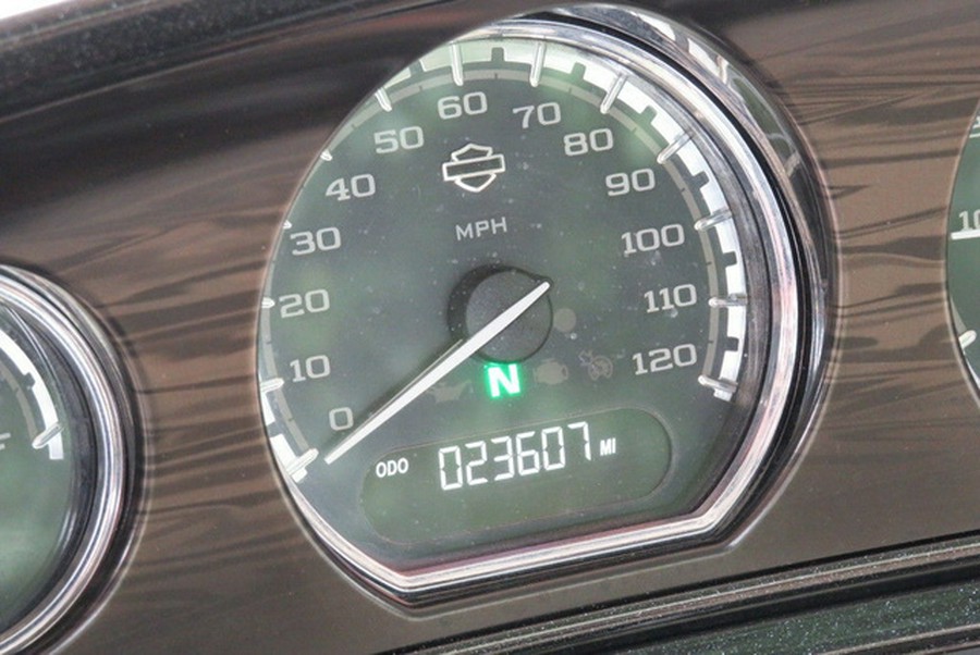 2017 Harley-Davidson FLHXSE - CVO Street Glide