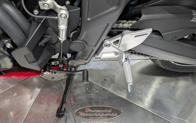2025 Honda CBR650R E-Clutch
