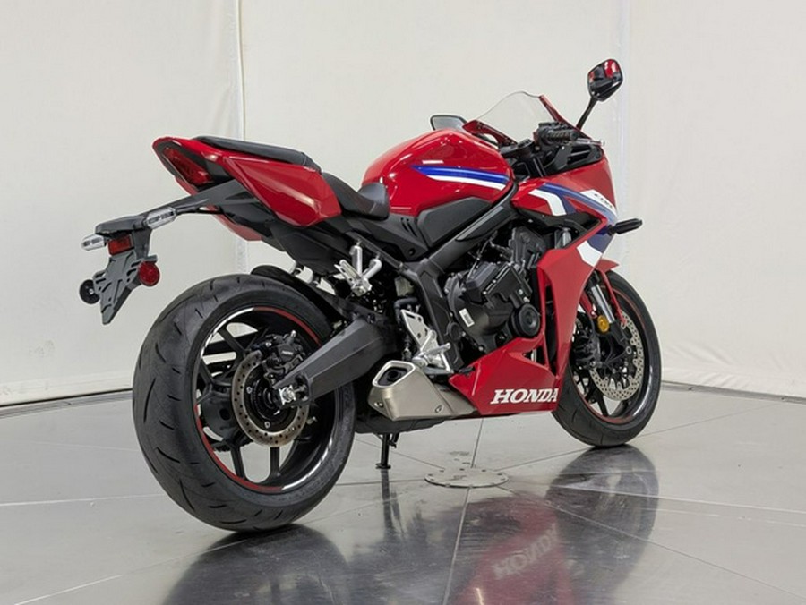 2025 Honda CBR650R E-Clutch
