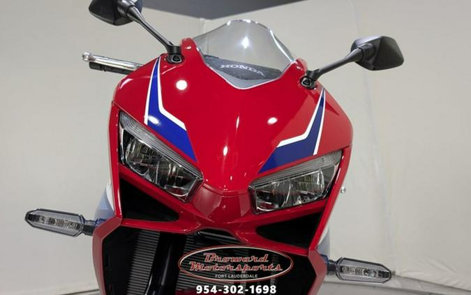 2025 Honda CBR650R E-Clutch