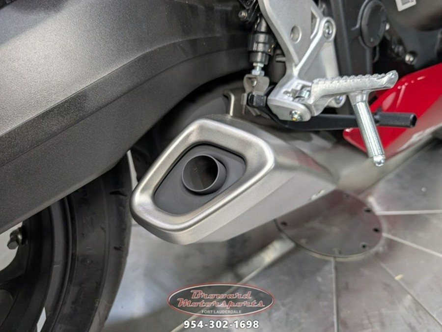 2025 Honda CBR650R E-Clutch