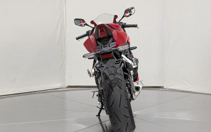 2025 Honda CBR650R E-Clutch