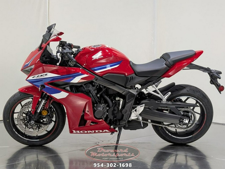 2025 Honda CBR650R E-Clutch