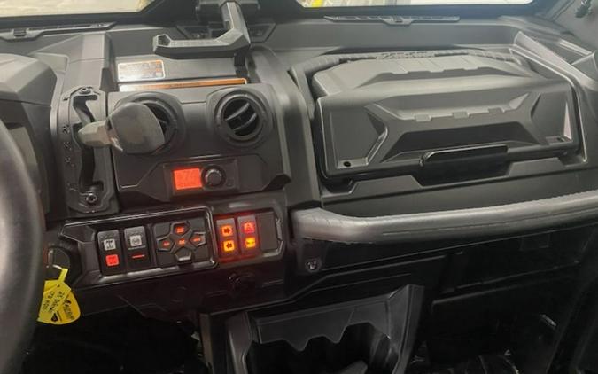 2023 Can-Am® 2023 DEFENDER LTD CAB HD10 CAMO SKU # 8JPF