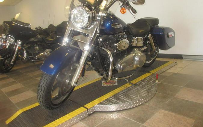2015 Harley-Davidson® FLD - Dyna® Switchback™