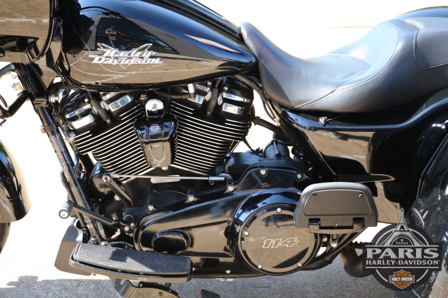 FLTRT 2023 Road Glide 3