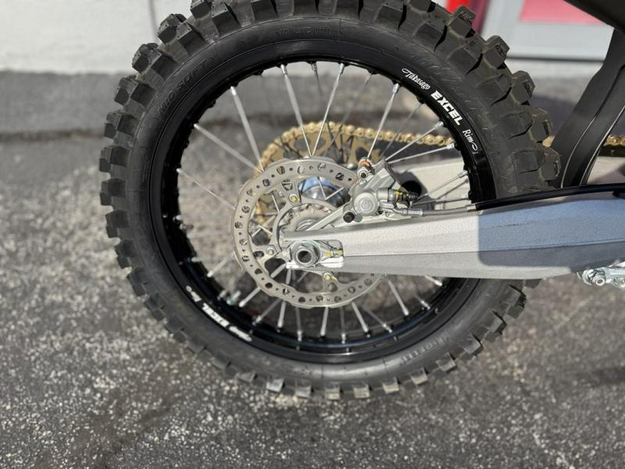 2026 Ducati Desmo450 MX