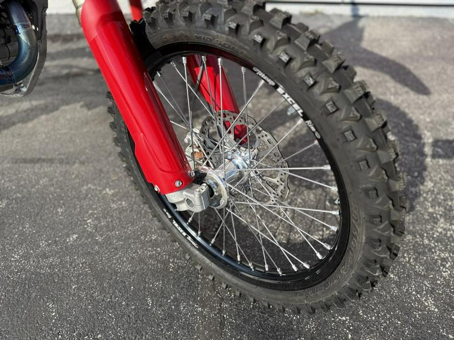 2026 Ducati Desmo450 MX