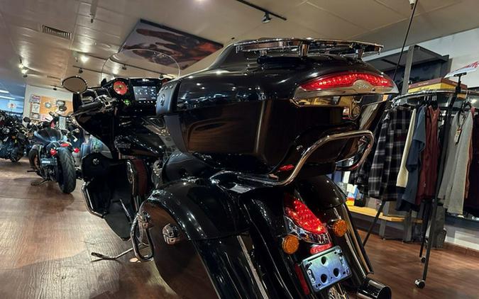 2022 Indian Roadmaster Black Metallic