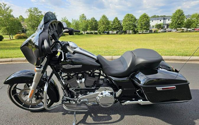 2023 Harley-Davidson® FLHX - Street Glide®