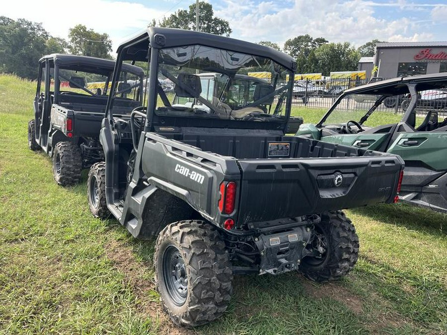 2024 Can-Am® Defender HD7