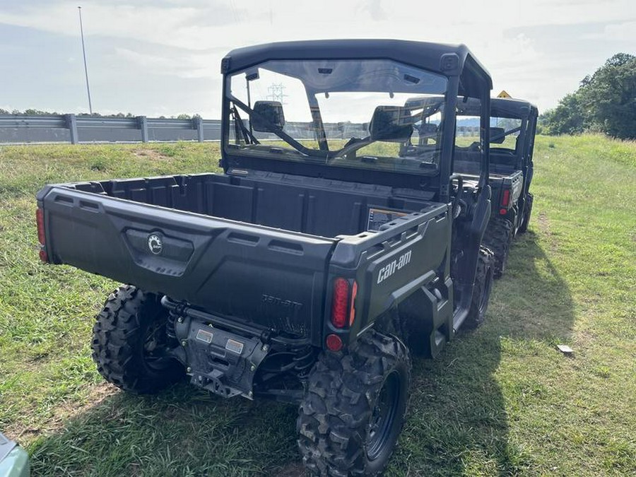 2024 Can-Am® Defender HD7