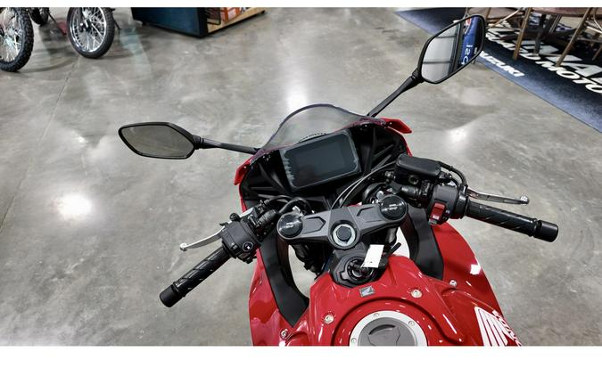 2026 CBR650R E-Clutch - Honda