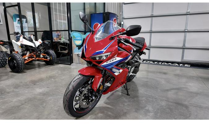 2026 CBR650R E-Clutch - Honda