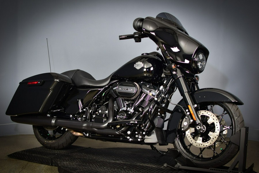 2022 Harley-Davidson Street Glide Special