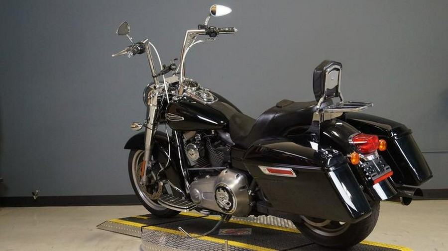 2016 Harley-Davidson® FLD - Dyna® Switchback™