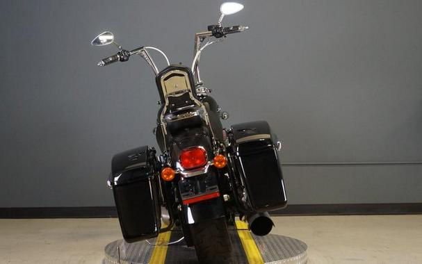 2016 Harley-Davidson® FLD - Dyna® Switchback™