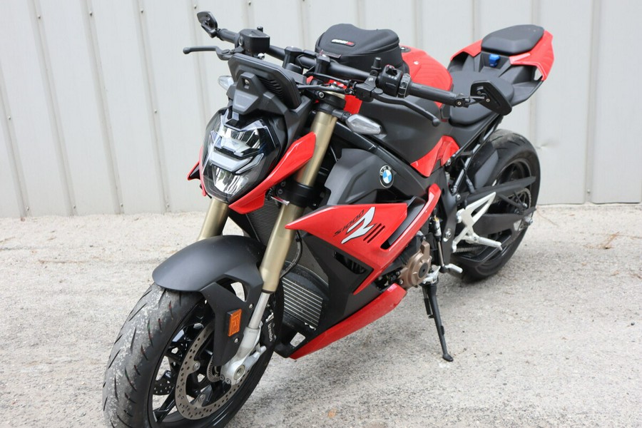 2022 BMW S1000R