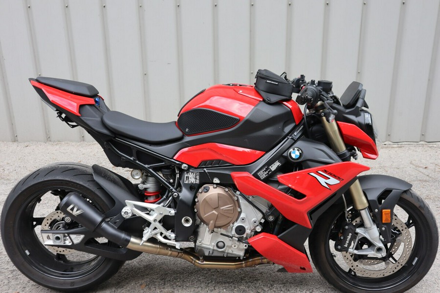 2022 BMW S1000R