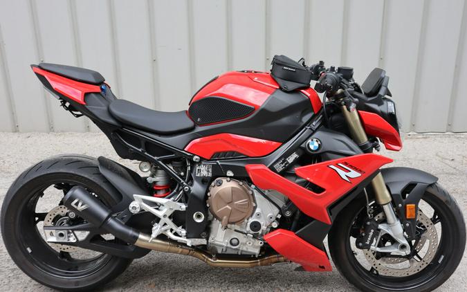 2022 BMW S1000R