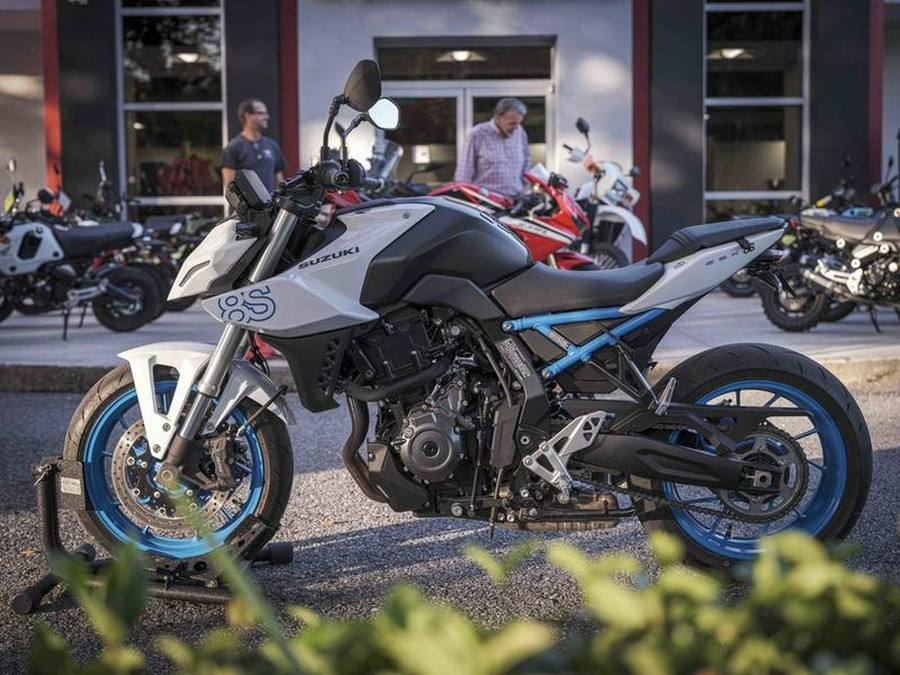 2023 Suzuki GSX-8S