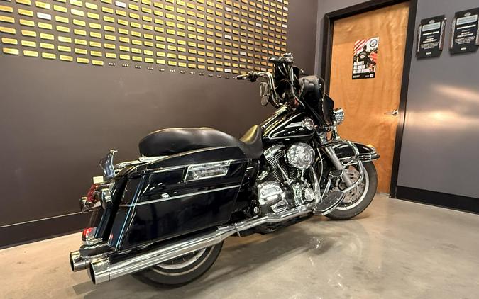 2006 Harley-Davidson® Electra Glide® Ultra Classic® Black Cherry Pearl