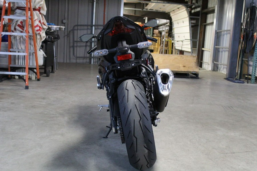 2026 Kawasaki Ninja® ZX™-6R Base