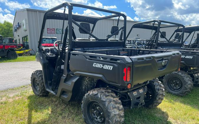 2026 Can-Am Defender HD7
