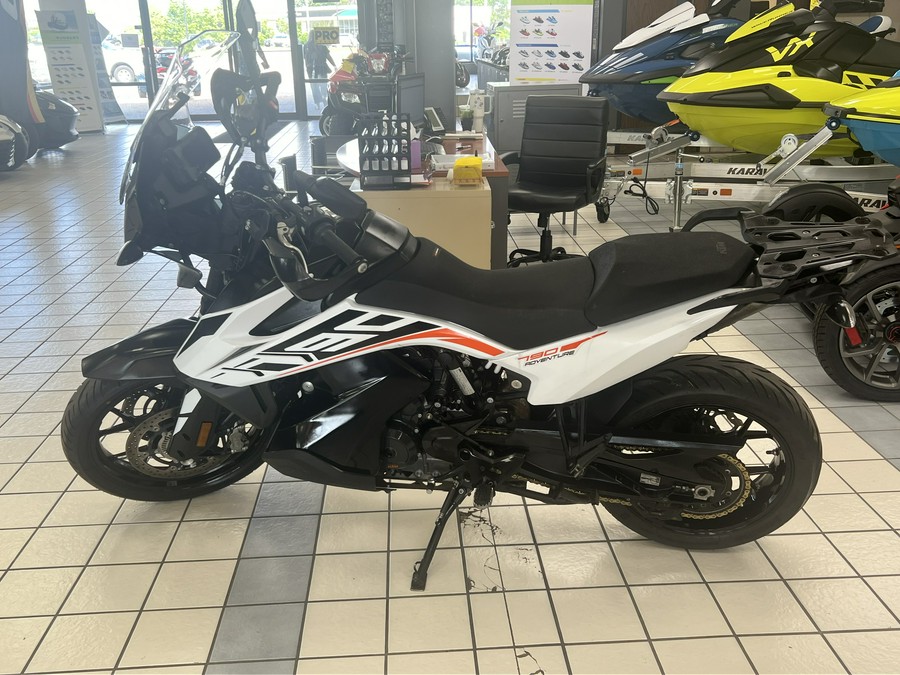 2019 KTM Adventure 790