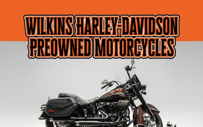 2018 HARLEY-DAVIDSON FLHC HERITAGE CLASSIC in Twisted Cherry