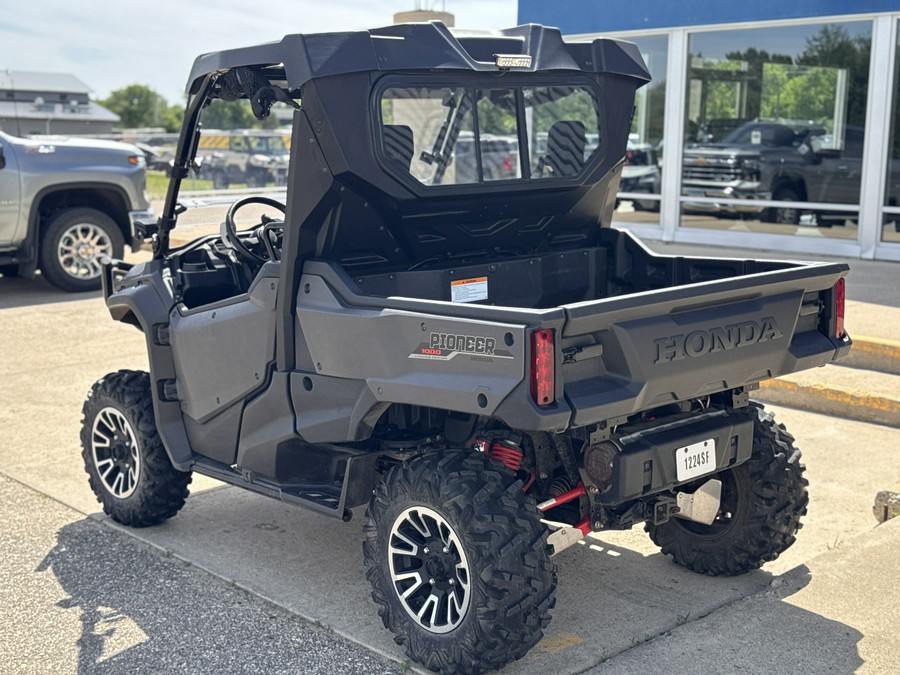 2017 Honda Pioneer 1000 LE