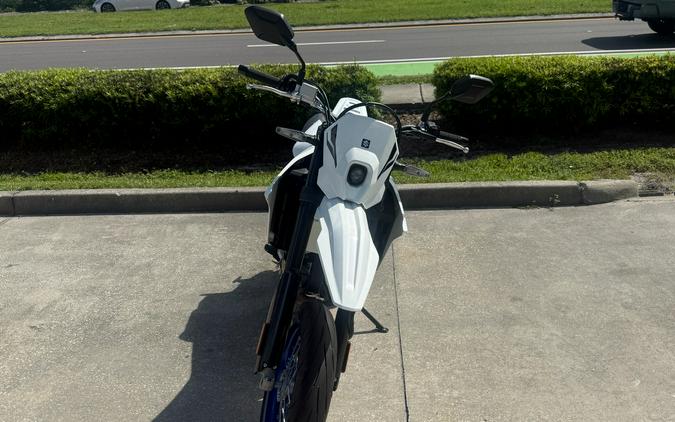 2025 Suzuki Motor of America Inc. DR-Z4SM