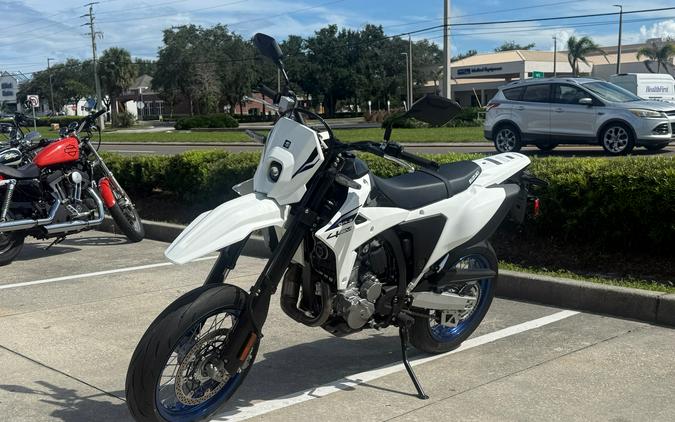 2025 Suzuki Motor of America Inc. DR-Z4SM