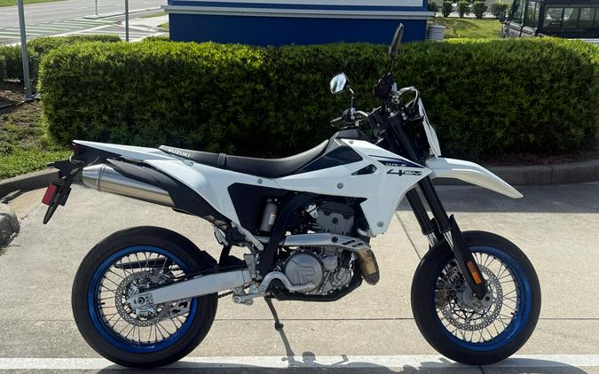 2025 Suzuki Motor of America Inc. DR-Z4SM