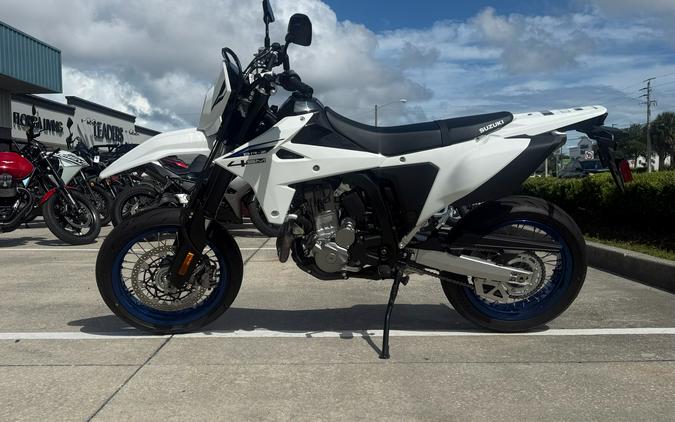 2025 Suzuki Motor of America Inc. DR-Z4SM