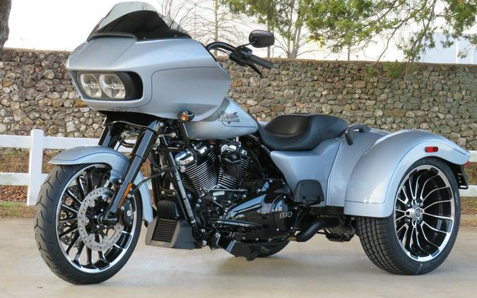 2024 Harley-Davidson® FLTRT - Road Glide® 3