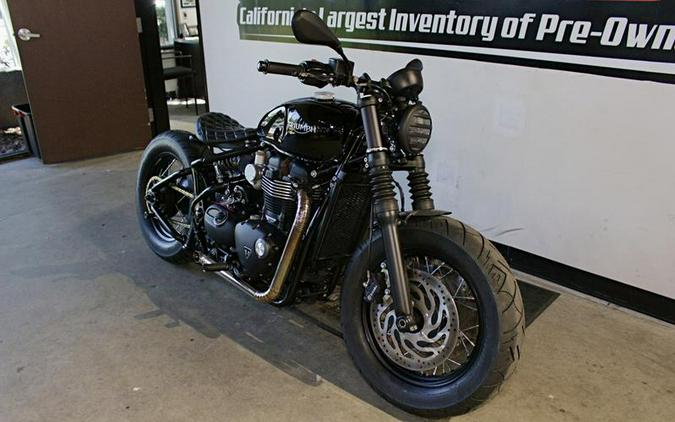 2018 Triumph Bonneville Bobber Jet Black