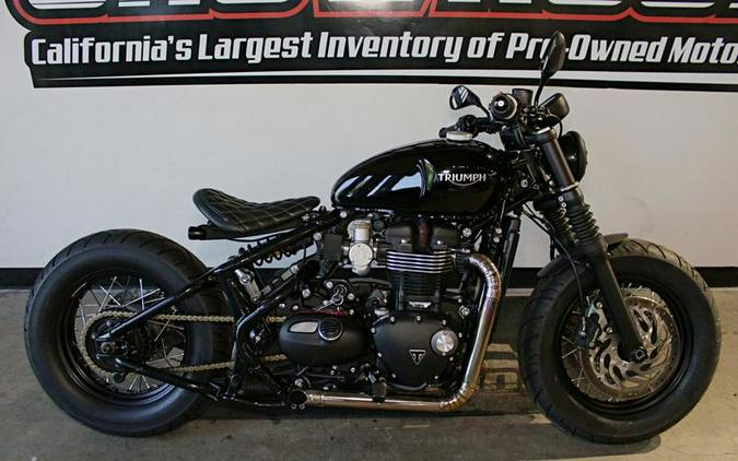 2018 Triumph Bonneville Bobber Jet Black