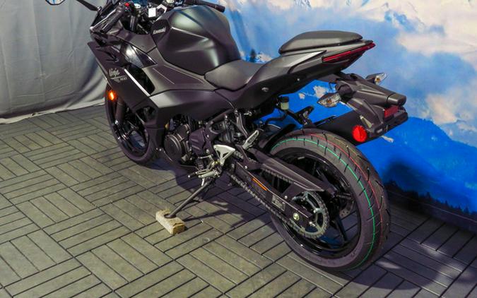 2026 Kawasaki Ninja 500 Metallic Flat Spark Black